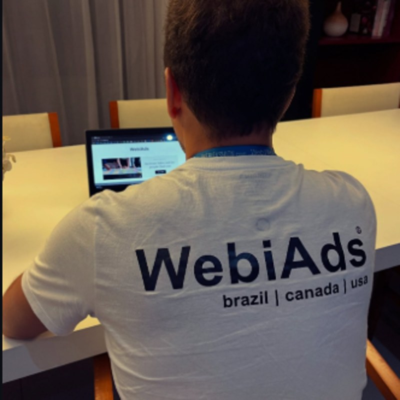 Post WebiWebi+ no Instagram